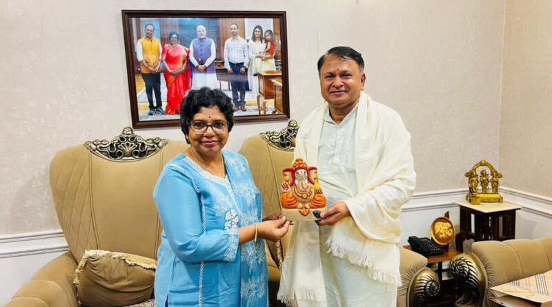 अमित गोयल ने राष्ट्रीय महिला आयोग की अध्यक्ष विजया राहटकर को दी जन्मदिन की शुभकामनाएं