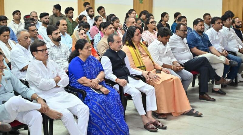 ‘मन की बात’ देशवासियों को नवाचार, जनभागीदारी और राष्ट्र निर्माण के लिए प्रेरित करने वाला सशक्त मंच : मदन राठौड़