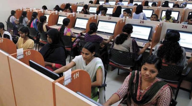 वरिष्ठ कम्प्यूटर अनुदेशक संयुक्त सीधी भर्ती परीक्षा-2026 में प्रथम पारी में 57.28 एवं द्वितीय पारी में 56.92 प्रतिशत परीक्षार्थी रहे उपस्थित