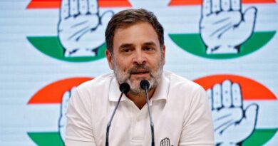 Rahul Gandhi Meets Tribal Students in Nashik, Says Education Is Every Student’s Right